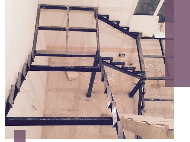 Монтаж лестниц на металлокаркасе в Клинцах быстро и качественно