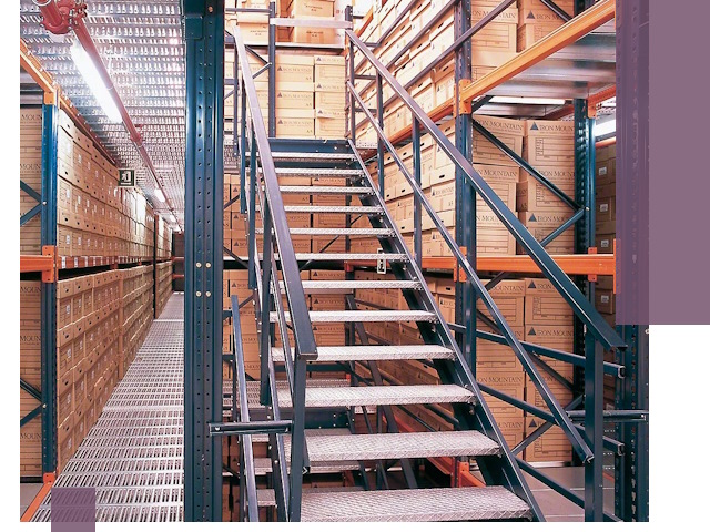 Лестницы складские прочные и безопасные под ключ в Клинцах