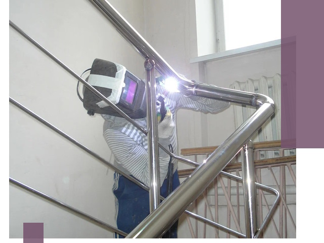 Монтаж перил и ограждений качественно в Клинцах