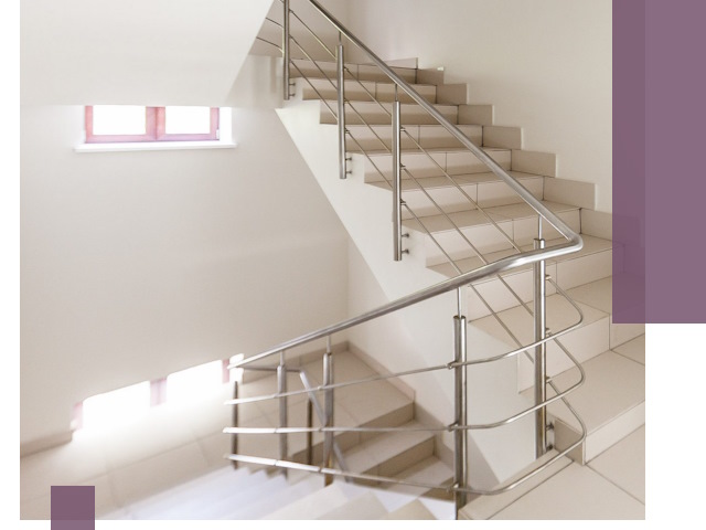 Установка и замена перил в подъезде в Клинцах