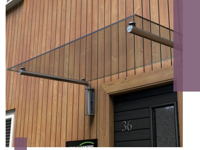 Стеклянные козырьки на входы и фасады в Клинцах