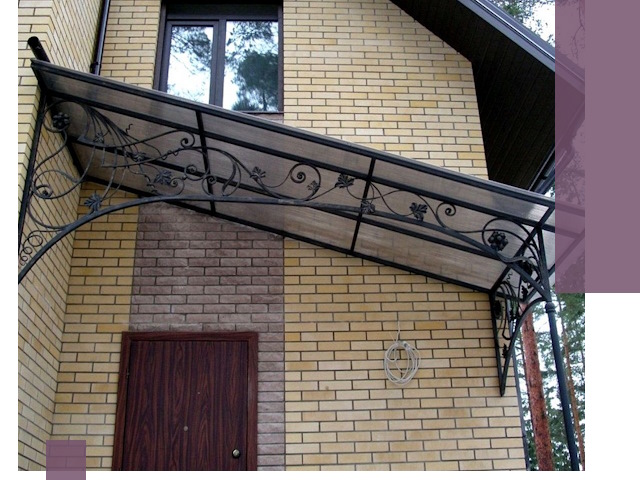 Односкатные козырьки из металла под ключ в Клинцах