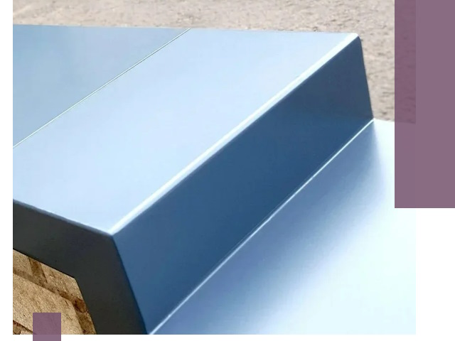 Крышки на парапет в Клинцах: изготовление и монтаж под ключ